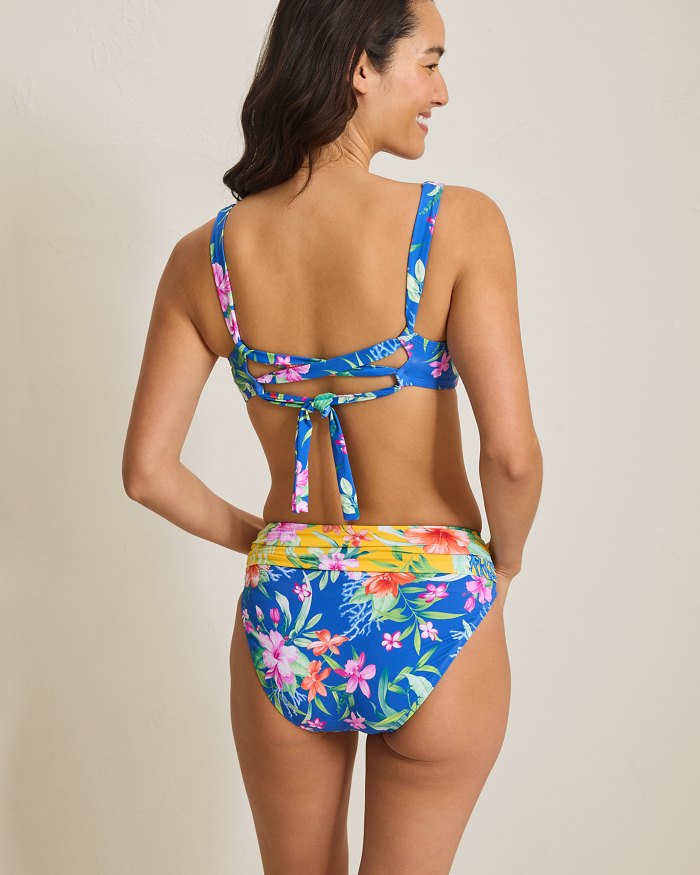 Isola Vita Twist-Front Bikini Top
