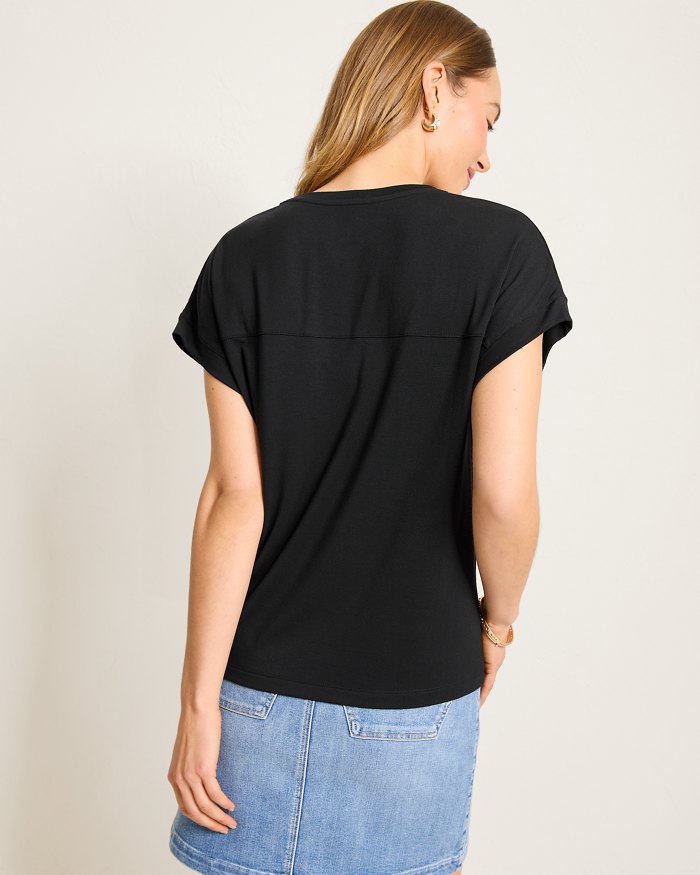 Kauai V-Neck T-Shirt