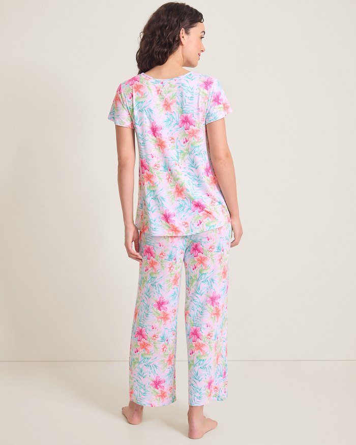 Jersey Short-Sleeve Top & Cropped Pants Pajama Set