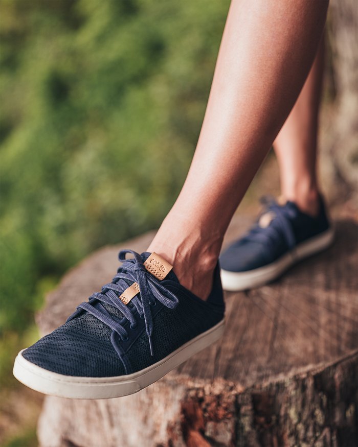 Women's  Pehuea Lī Sneakers